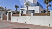 House/Villa · New Build Torrevieja · Playa los Locos