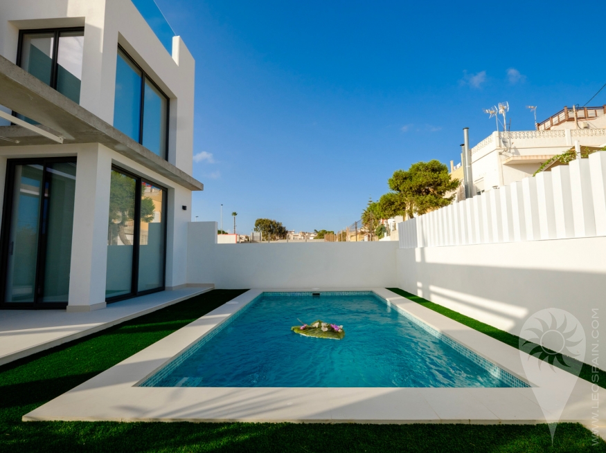House/Villa · New Build Torrevieja · Playa los Locos